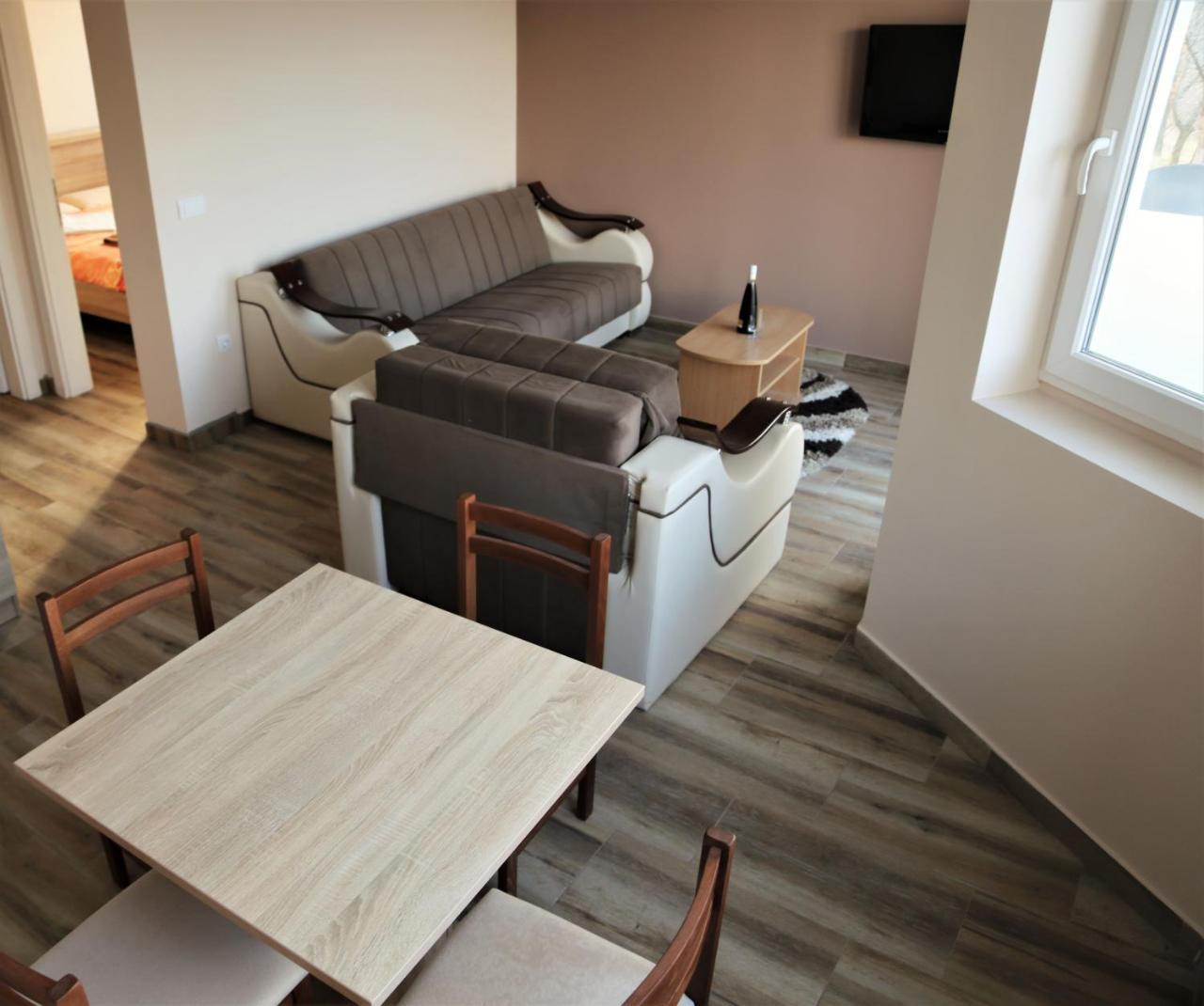 Fruskogorska Idila Apartmani Vrdnik Exteriér fotografie